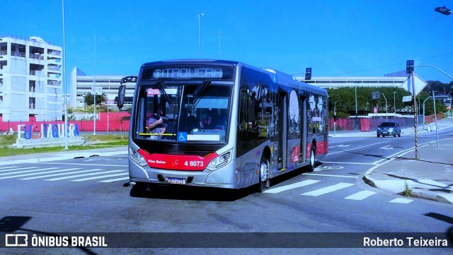 Express Transportes Urbanos Ltda 4 8073 na cidade de São Paulo, São Paulo, Brasil, por Roberto Teixeira. Número da foto: #13264759.