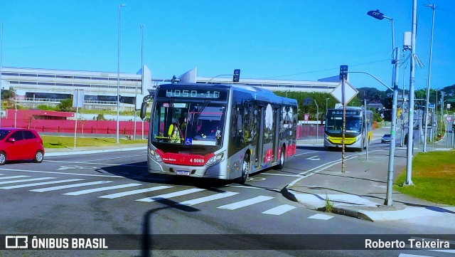 Express Transportes Urbanos Ltda 4 8069 na cidade de São Paulo, São Paulo, Brasil, por Roberto Teixeira. Número da foto: #13264750.