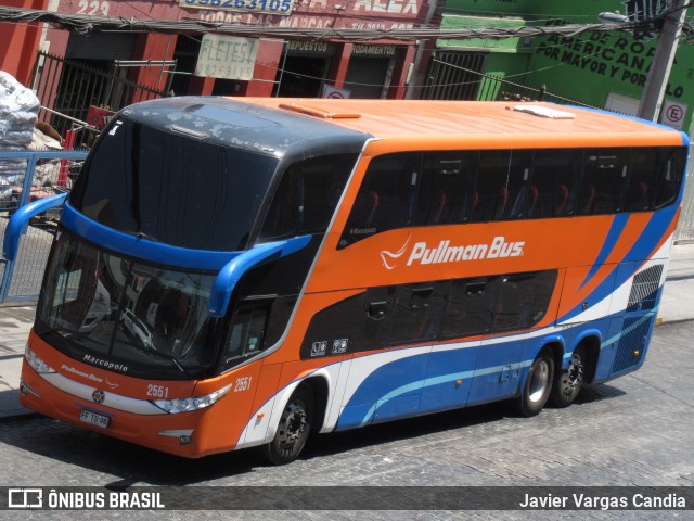 Pullman Bus 2551 na cidade de Santiago, Santiago, Metropolitana de Santiago, Chile, por Javier Vargas Candia. Número da foto: #13265540.