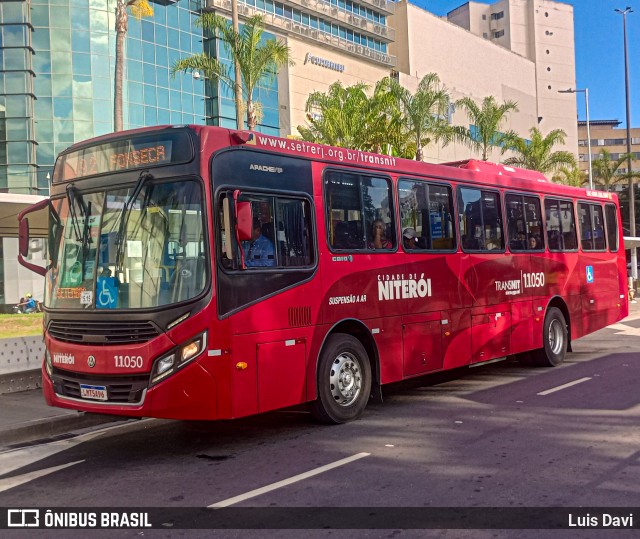 Auto Lotação Ingá 1.1.050 na cidade de Niterói, Rio de Janeiro, Brasil, por Luis Davi. Número da foto: #13265429.