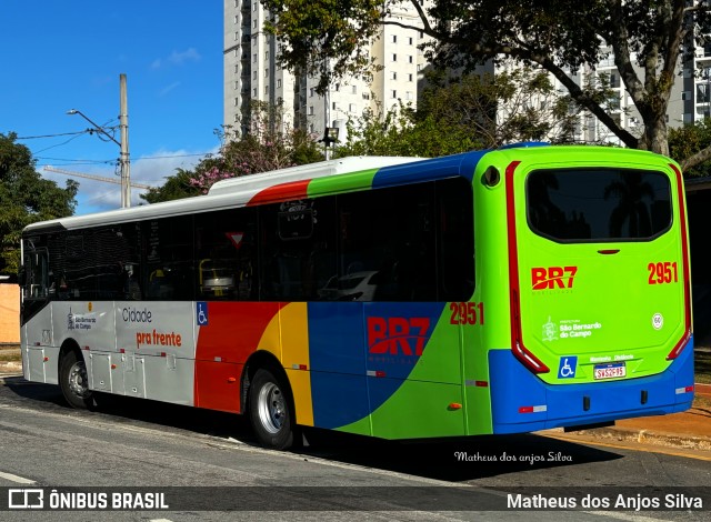 BR7 Mobilidade 2951 na cidade de São Bernardo do Campo, São Paulo, Brasil, por Matheus dos Anjos Silva. Número da foto: #13265449.