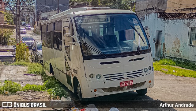 Ônibus Particulares 9823 na cidade de Itabuna, Bahia, Brasil, por Arthur Andrade. Número da foto: #13189889.