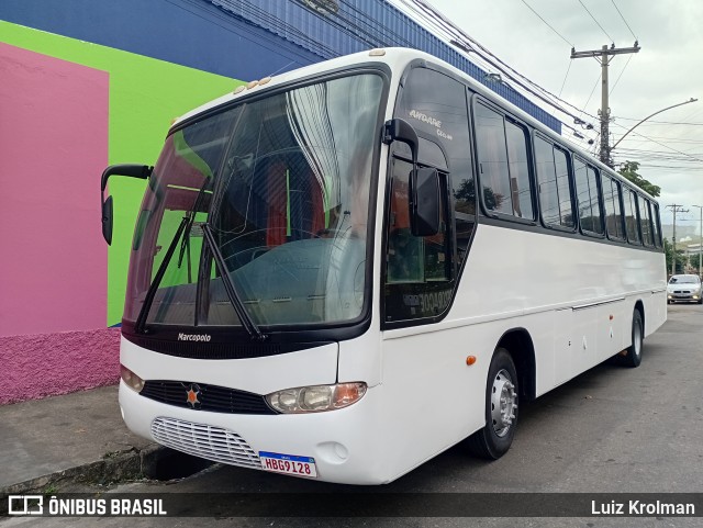 Ônibus Particulares 9128 na cidade de Juiz de Fora, Minas Gerais, Brasil, por Luiz Krolman. Número da foto: #13190425.