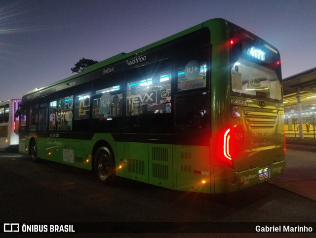 Transportes Santo Antônio RJ 161.301 na cidade de Rio de Janeiro, Rio de Janeiro, Brasil, por Gabriel Marinho. Número da foto: #13190968.