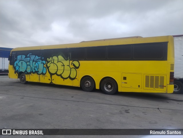 Ônibus Particulares 4H49 na cidade de São Paulo, São Paulo, Brasil, por Rômulo Santos. Número da foto: #13190482.