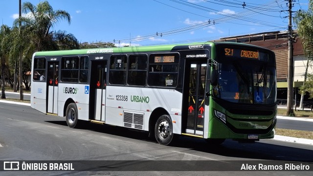 Viação Piracicabana Distrito Federal 123358 na cidade de Sudoeste-Octogonal, Distrito Federal, Brasil, por Alex Ramos Ribeiro. Número da foto: #13192553.