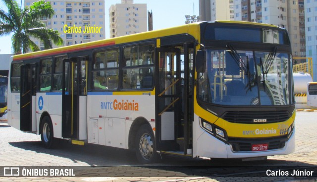 HP Transportes Coletivos 20066 na cidade de Goiânia, Goiás, Brasil, por Carlos Júnior. Número da foto: #13196185.