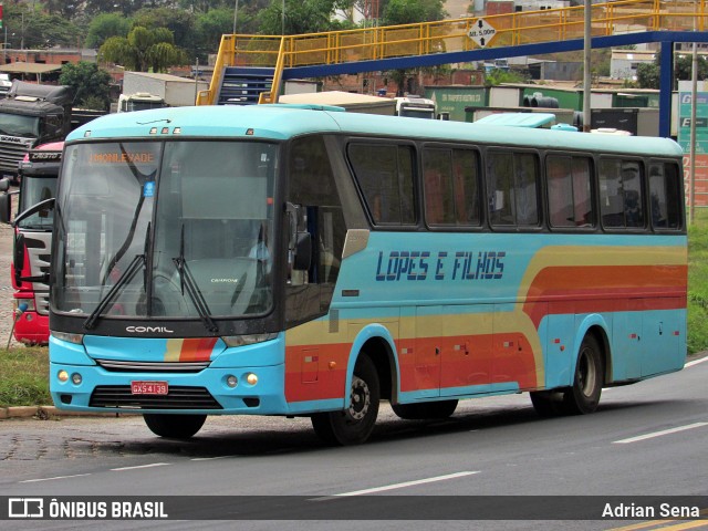 Lopes & Filhos 345 na cidade de João Monlevade, Minas Gerais, Brasil, por Adrian Sena. Número da foto: #13195069.