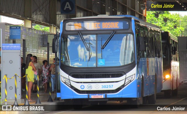 Viação Reunidas 30257 na cidade de Goiânia, Goiás, Brasil, por Carlos Júnior. Número da foto: #13195015.