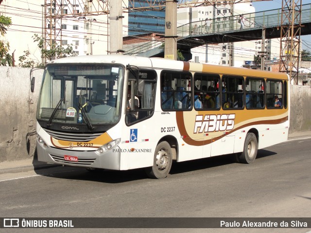 Transportes Fabio's DC 2.237 na cidade de Duque de Caxias, Rio de Janeiro, Brasil, por Paulo Alexandre da Silva. Número da foto: #13194928.