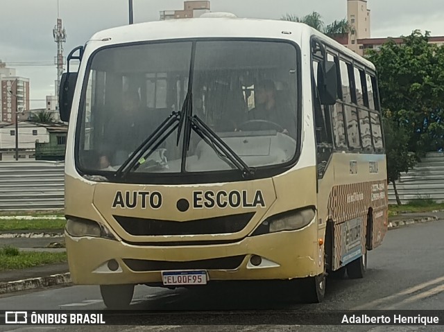 AutoEscola Érica 014 na cidade de Praia Grande, São Paulo, Brasil, por Adalberto Henrique. Número da foto: #13194296.