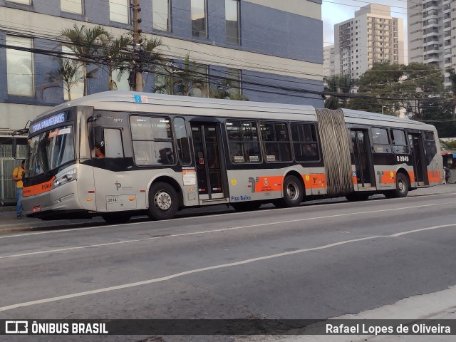 TRANSPPASS - Transporte de Passageiros 8 0949 na cidade de São Paulo, São Paulo, Brasil, por Rafael Lopes de Oliveira. Número da foto: #13196889.