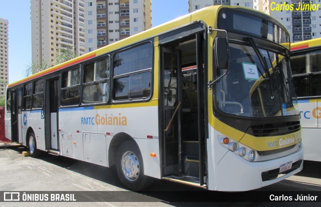 HP Transportes Coletivos 20457 na cidade de Goiânia, Goiás, Brasil, por Carlos Júnior. Número da foto: #13196208.