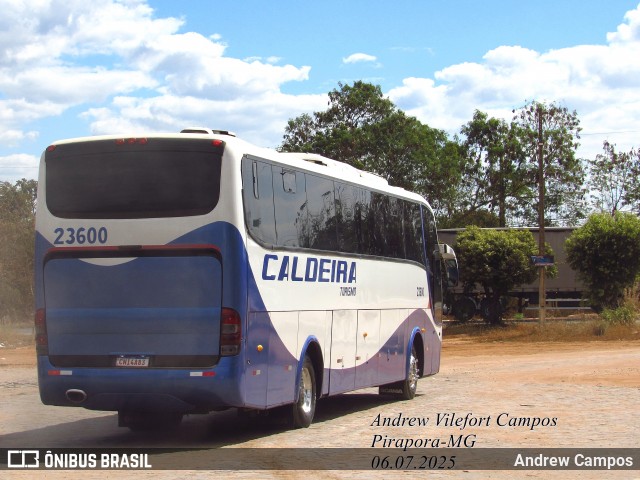 Caldeira Turismo 23600 na cidade de Pirapora, Minas Gerais, Brasil, por Andrew Campos. Número da foto: #13195456.