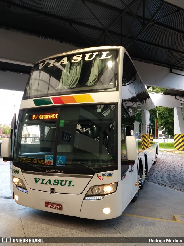 Viasul - Auto Viação Venâncio Aires 9000 na cidade de Joinville, Santa Catarina, Brasil, por Rodrigo Martins. Número da foto: #13194883.