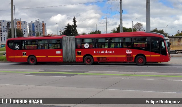 Somos U - Somos Bogotá Usme U1076 na cidade de Bogotá, Colômbia, por Felipe Rodriguez. Número da foto: #13193724.