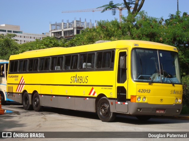 Viação Itapemirim 42013 na cidade de São Paulo, São Paulo, Brasil, por Douglas Paternezi. Número da foto: #13195173.