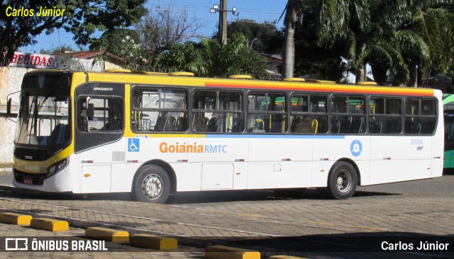 HP Transportes Coletivos 20066 na cidade de Goiânia, Goiás, Brasil, por Carlos Júnior. Número da foto: #13196168.