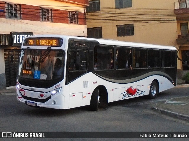 Trectur 2203 na cidade de Três Corações, Minas Gerais, Brasil, por Fábio Mateus Tibúrcio. Número da foto: #13195237.