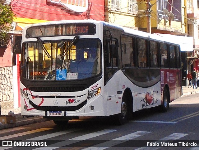Trectur 2201 na cidade de Três Corações, Minas Gerais, Brasil, por Fábio Mateus Tibúrcio. Número da foto: #13193789.