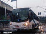 Ônibus Particulares  na cidade de Santos, São Paulo, Brasil, por Jean Gu. Número da foto: #13194461.