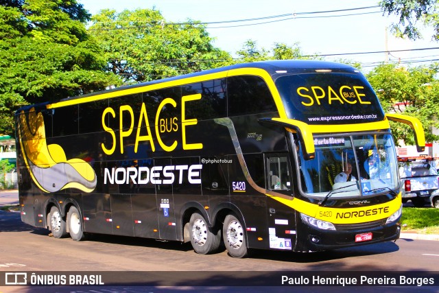 Expresso Nordeste 5420 na cidade de Maringá, Paraná, Brasil, por Paulo Henrique Pereira Borges. Número da foto: #13198267.