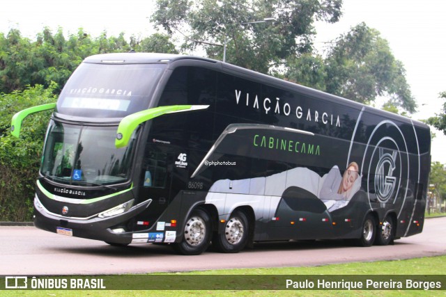 Viação Garcia 86098 na cidade de Curitiba, Paraná, Brasil, por Paulo Henrique Pereira Borges. Número da foto: #13198265.