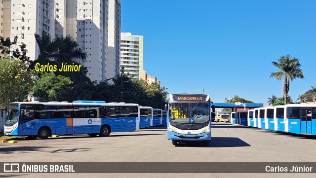 HP Transportes Coletivos 20.675 na cidade de Goiânia, Goiás, Brasil, por Carlos Júnior. Número da foto: #13199929.