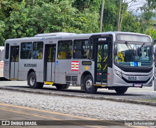 BluMob - Concessionária de Transporte Urbano de Blumenau 9253 na cidade de Blumenau, Santa Catarina, Brasil, por Iago Scheineider. Número da foto: #13199470.