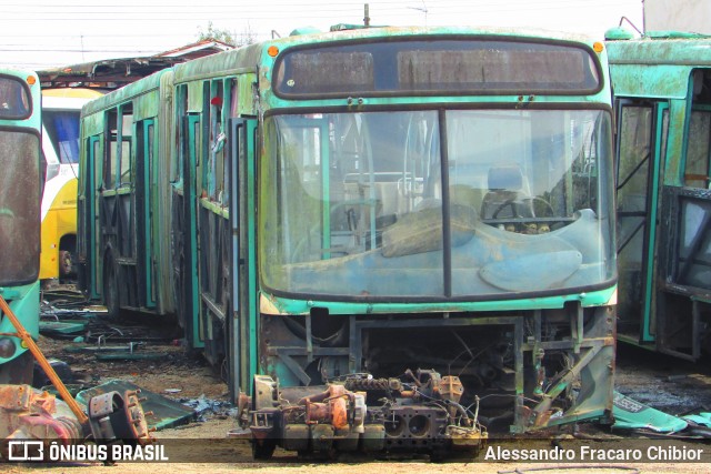 Sucata e Desmanches MR101 na cidade de Campo Largo, Paraná, Brasil, por Alessandro Fracaro Chibior. Número da foto: #13199862.