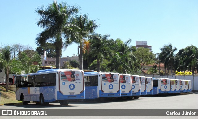 HP Transportes Coletivos 20.654 na cidade de Goiânia, Goiás, Brasil, por Carlos Júnior. Número da foto: #13199641.