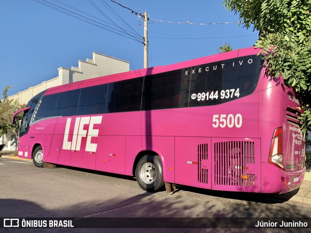 Life 5500 na cidade de Garça, São Paulo, Brasil, por Júnior Juninho. Número da foto: #13200758.