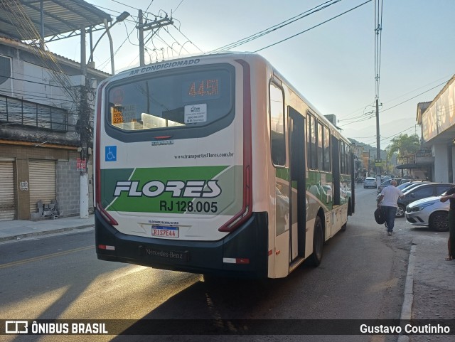 Transportes Flores RJ 128.005 na cidade de Duque de Caxias, Rio de Janeiro, Brasil, por Gustavo Coutinho. Número da foto: #13199396.