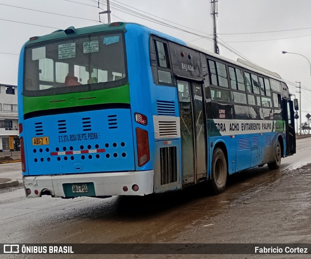 Santa Rosa de Puente Piedra 135 na cidade de Villa El Salvador, Lima, Lima Metropolitana, Peru, por Fabricio Cortez. Número da foto: #13201206.