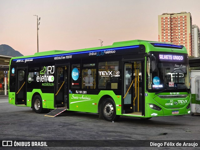 Transportes Santo Antônio RJ 161.301 na cidade de Rio de Janeiro, Rio de Janeiro, Brasil, por Diego Félix de Araujo. Número da foto: #13203453.