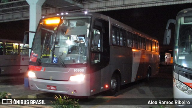 Empresa de Ônibus Pássaro Marron 90908 na cidade de Pindamonhangaba, São Paulo, Brasil, por Alex Ramos Ribeiro. Número da foto: #13204517.