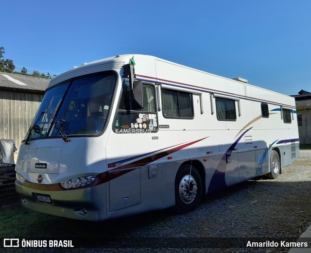 Motorhomes 199 na cidade de Rio do Sul, Santa Catarina, Brasil, por Amarildo Kamers. Número da foto: #13203955.