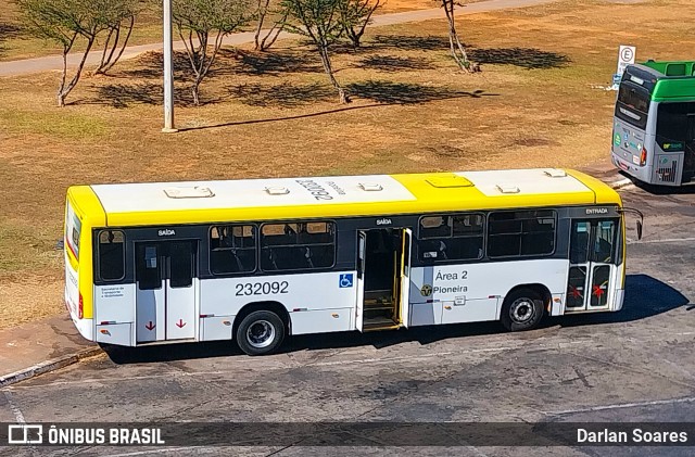Viação Pioneira 232092 na cidade de Brasília, Distrito Federal, Brasil, por Darlan Soares. Número da foto: #13202643.