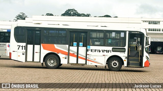 Viação Fervima 711 na cidade de Embu das Artes, São Paulo, Brasil, por Jackson Lucas. Número da foto: #13202369.
