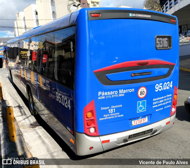 Empresa de Ônibus Pássaro Marron 95.024 na cidade de Aparecida, São Paulo, Brasil, por Vicente de Paulo Alves. Número da foto: #13202584.