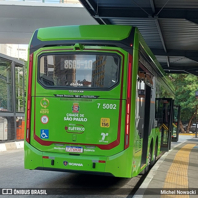 Nova Paineira Transportes Urbanos S.A 7 5002 na cidade de São Paulo, São Paulo, Brasil, por Michel Nowacki. Número da foto: #13204002.