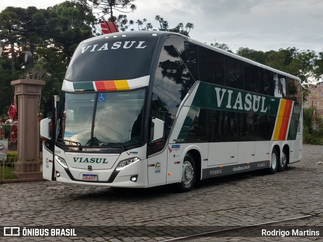 Viasul - Auto Viação Venâncio Aires 16000 na cidade de Canela, Rio Grande do Sul, Brasil, por Rodrigo Martins. Número da foto: #13202209.