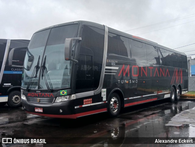 Montana Turismo 110 na cidade de Porto Alegre, Rio Grande do Sul, Brasil, por Alexandre Eckert. Número da foto: #13268352.