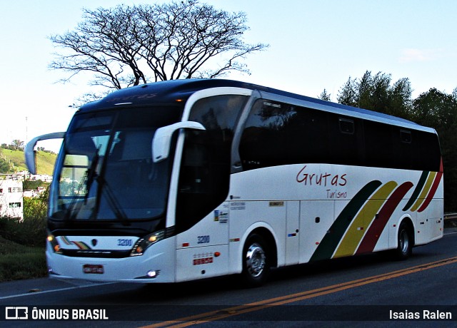 Grutas Turismo 3200 na cidade de Santos Dumont, Minas Gerais, Brasil, por Isaias Ralen. Número da foto: #13267979.