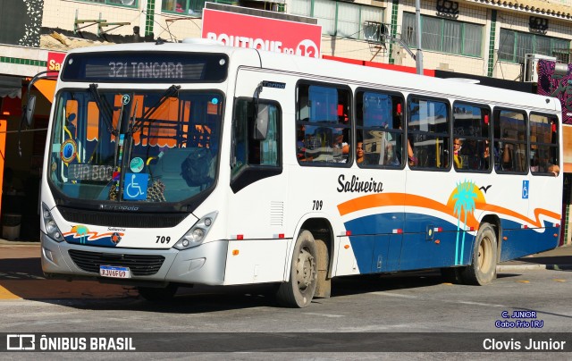 Auto Viação Salineira 709 na cidade de Cabo Frio, Rio de Janeiro, Brasil, por Clovis Junior. Número da foto: #13268374.