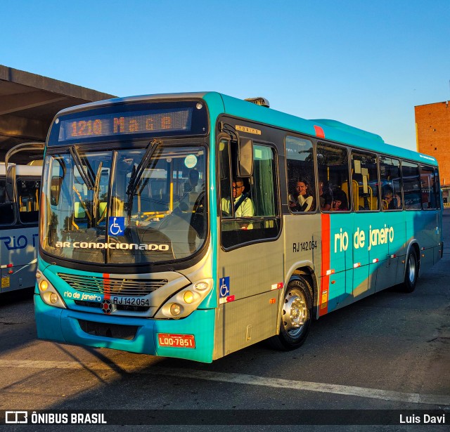 Expresso Rio de Janeiro RJ 142.054 na cidade de Niterói, Rio de Janeiro, Brasil, por Luis Davi. Número da foto: #13267051.