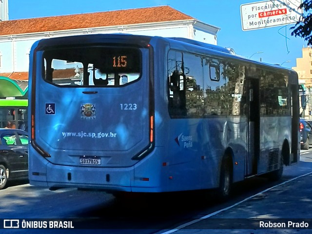 Viação Saens Peña São José dos Campos 1223 na cidade de São José dos Campos, São Paulo, Brasil, por Robson Prado. Número da foto: #13266852.