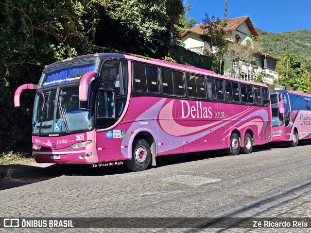 Dellas Tour 2025 na cidade de Petrópolis, Rio de Janeiro, Brasil, por Zé Ricardo Reis. Número da foto: #13267067.
