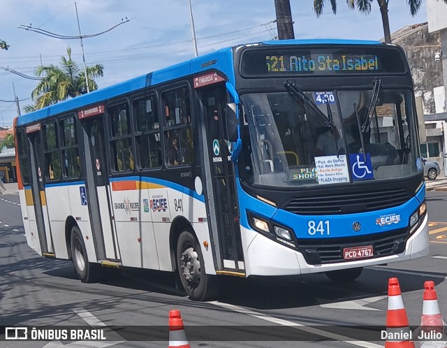 Consórcio Recife 841 na cidade de Recife, Pernambuco, Brasil, por Daniel  Julio. Número da foto: #13266669.