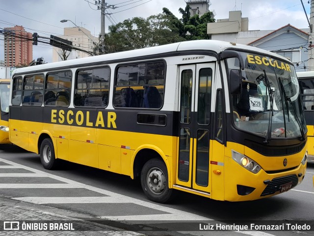 Diastur Turismo 4525 na cidade de São Bernardo do Campo, São Paulo, Brasil, por Luiz Henrique Fornazari Toledo. Número da foto: #13293147.
